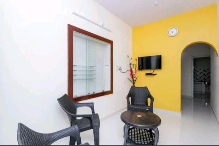Wheel To Hills Stay Inn Service Apartments Chikmagalūr Eksteriør billede